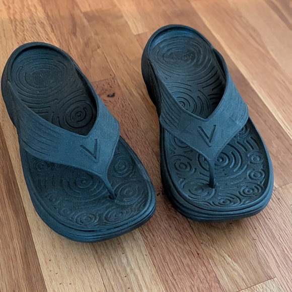 Vionic Tide Rx Recovery Sandals NWOB - Picture 1 of 3